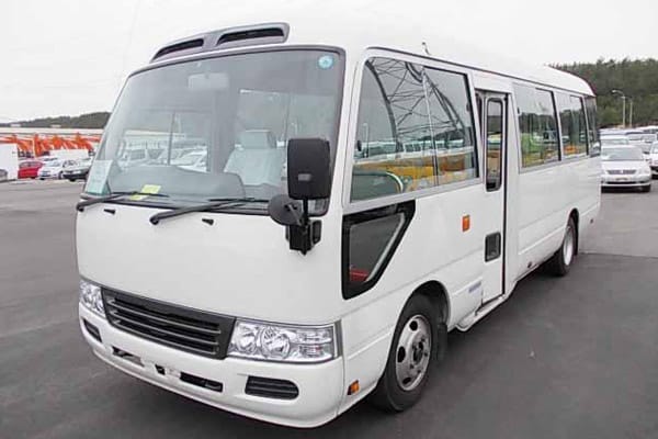 20-Seater-Minibus-Rental-3